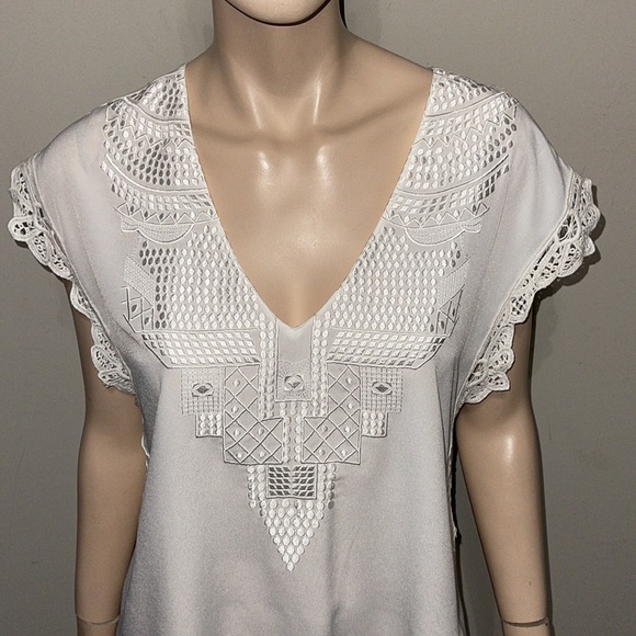 Guess by Marciano Embroidered White Tunic L - Picture 3 of 13